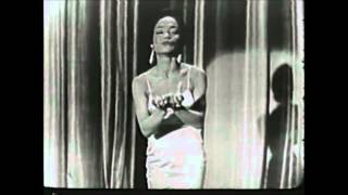 Eartha Kitt  A Turkish tale in TurkishUskudara Giderken 1953 [upl. by Tiffy]