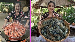 Country chefs Yummy shrimp cooking with country style  Mommy Sreypov cooking [upl. by Refotsirk]