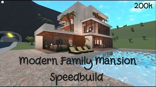 Modern Family Mansion Speedbuild  Under 200k  Bloxburg [upl. by Eednak880]