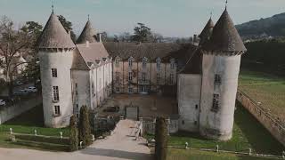 Vue aérienne  le Château de SavignylèsBeaune et sa collection davions de chasse Kévin VOYE [upl. by Geraldina]