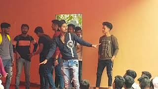 Pande ji ka beta hun Chumma Chipak Ke Leta Hu song BCom student New Year 2020Pandey funny dancin [upl. by Mesics150]