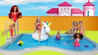 Barbie Nueva Pisicina Para Muñecas y Cabina de Campamento [upl. by Korie]