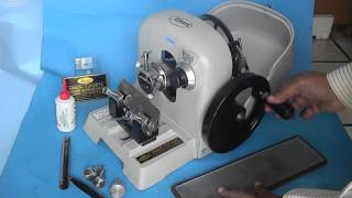 video biology microtome senior rotary ab 90 abron tutorial working manula [upl. by Accebar]