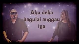 Austin Matthew feat Rayca Beby  Lelengau Official Karaoke Video [upl. by Darrin]