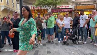 Arap Bayan Istiklal Caddesini Salladı ❤️ [upl. by Elegna]