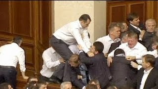 Ukraine nouvelles bagarres au parlement [upl. by Kilroy]