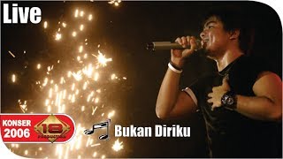 Samsons  Bukan Diriku Live Konser at Riau 23 November 2006 [upl. by Fortunato]