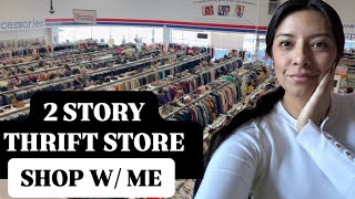 HUGE 2 STORY THRIFT STORE [upl. by Des861]