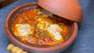 Tajine de Kefta aux œufs طاجين الكفتة والبيض [upl. by Darby]