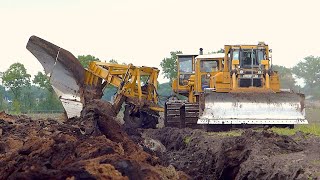 Worlds biggest plow  Deep ploughing  Caterpillar D8H E D6R 650HP  Bijker diepploegen [upl. by Bellda]