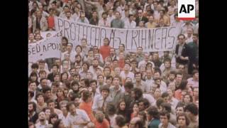 White settlers in Angola demanding quicker evacuation in rally outside United States embassy [upl. by Odicalp]