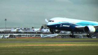 787 arrives at 2011 Paris Air Show [upl. by Amaj260]