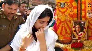 Jhanvi Kapoor CRYNG At Mother SRIDEVIs 1st DAnnicersary Pooja in Kashi [upl. by Grover]