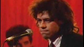 BOB GELDOF  THIS IS THE WORLD CALLING live [upl. by Barrie]