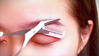 Eyebrow Trimmer Scissor Comb Facial Hair Removal Makeup Tool [upl. by Zachery]