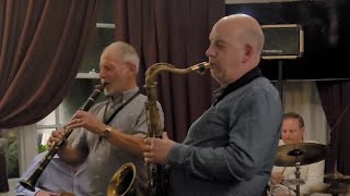 Cest Si Bon  The Alley Cats Dixieland Jazz Band with Mark Aston [upl. by Anwahsed]