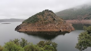 Cijara mágico Cerro de las 4 provincias Toledo Ciudad real Cáceres y Badajoz [upl. by Suixela]