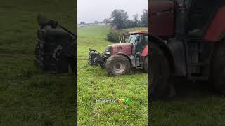 AGRICULTEURS  TRACTEUR A CHARGE ENLISE EN PENTE agriculturetracteurs🚜ensilage agriculteurs [upl. by Aicener]