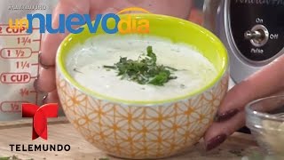 Recetas de cocina Cómo hacer Aderezos con Yoghurt  Un Nuevo Día  Telemundo [upl. by Froehlich]