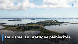 Tourisme La Bretagne plébiscitée [upl. by Meeka458]