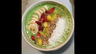 Freshii Cali Smoothie Bowl•Eating as a Dessert instead of Breakfast Review 🇨🇦 [upl. by Ieso397]