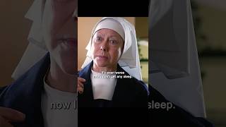 A woman who has just given birth to a child takes care of the baby aloneshow shorts tv cara [upl. by Conant]