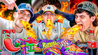 COLOMBIANOS PRUEBAN LOS DULCES MÁS PICANTES DE MÉXICO🌶️😱 ft ANDY y HITBOY [upl. by Arraet571]