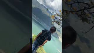 kitna sunder talab hain magarmach agaya shortsvideo youtubeshort shortsviral viralvideos [upl. by Alves516]