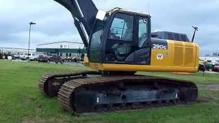 53113John Deere GSeries excavator walkaround [upl. by Maggee]