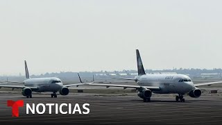 Un pasajero intenta desviar un avión que cubría la ruta GuanajuatoTijuana  Noticias Telemundo [upl. by Dedie911]