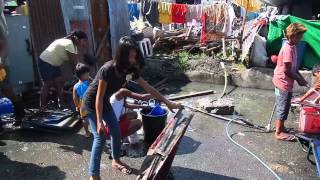 Storm surge Yolanda Haiyan refugees Tacloban City [upl. by Gusti351]