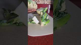 howto easily cut cauliflower florets using this simple technique italisvital [upl. by Teraj]