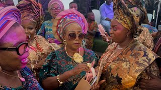 TENI MAKANAKI’S MOM LEADS ROYAL SISTERS CLUB OF IDANRE AT MRS DUPE OLATUNJI PARENTS BURIAL [upl. by Einnig]