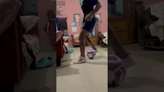 Nivia Equator Football  Play Test niviaequator niviashastra niviastormsoccerk7straining [upl. by Evangelin]