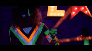 LUSSI IN THE SKY  JE TOURNE EN ROND Official Video [upl. by Raleigh]