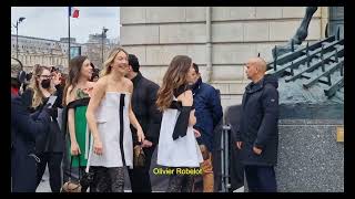 Haim sisters arrival  Louis Vuitton event for the Paris Fashion Week [upl. by Lipps]