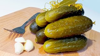 Беру Солёные огурцы и готовлю Гениальный салат Вкусный рецепт из простых продуктов [upl. by Elehcim]