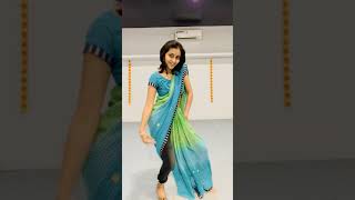 Pallo latakeEasy Steps  Sangeet Dance  Choreography Poonam Magdum [upl. by Refiffej]