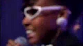 Janelle Monae  Violet Stars Happy Hunting live [upl. by Dugaid773]