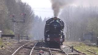 5043 Earl of Mount Edgcumbe speeding through Abergavenny on The Welsh Marches 25317 [upl. by Nahraf]