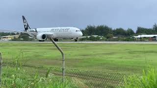 Air NZ Dreamliner Boeing 787 flying right over head Rarotonga airport￼ [upl. by Damalas402]