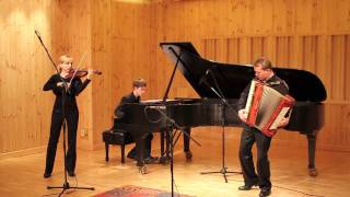 Astor Piazzolla  Fugata 아코디언 [upl. by Wilonah]