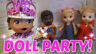 BABY ALIVE has a NEW YEARS PARTY The Lilly and Mommy Show FUNNY KIDS SKIT [upl. by Gannon961]