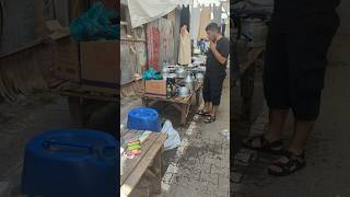 Traditional Turkish tea maker  Fatih Wednesday Bazaar çay streetfood istanbultourism travel [upl. by Alrahs]