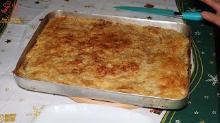 Byrek me pule  Petanik me mish pule  Burek with chicken [upl. by Nam199]