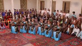 Uyghur folk song  Tumuchuqum Sayraydu English subtitles [upl. by Oicul2]