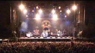 KoRn  quotComing Undonequot WFF07 LIVE [upl. by Ahsiekrats]