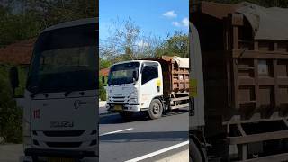 TRUK DUMP ISUZU MUATAN BATU BESAR SANGAT BERAT MELAJU CEPAT shorts trending subscribe [upl. by Yemiaj]