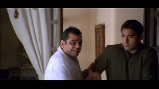 Akshaye Khanna amp Arshad Warsi goes to Paresh Rawal and tells him to get married Hulchul [upl. by Nohtan]