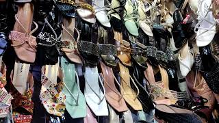 মাত্র ২০০ টাকায় জুতা  Shoes at only 200 Taka Mouchak Market [upl. by Nashoma194]